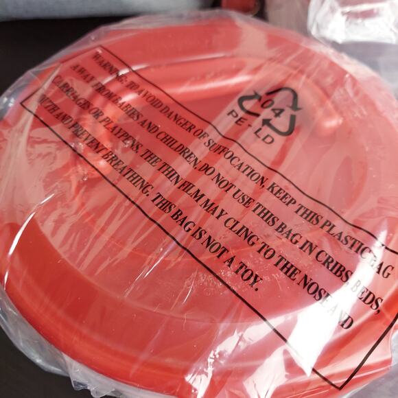 LocknLock Insulated Tote With 3-Piece Storage Set Red Gray Lock & Lock Lock And - Picture 8 of 13